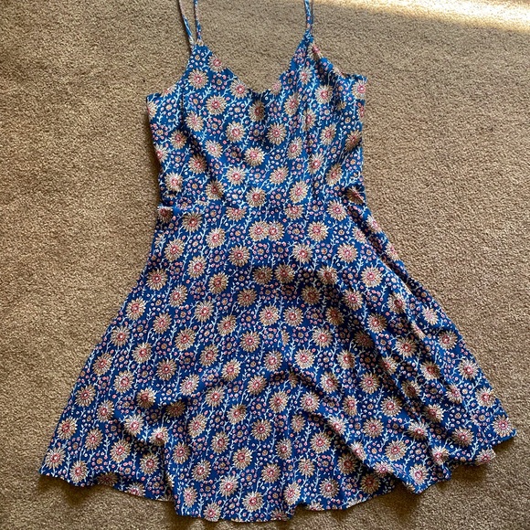 Floral Women’s Dress - Picture 1 of 3